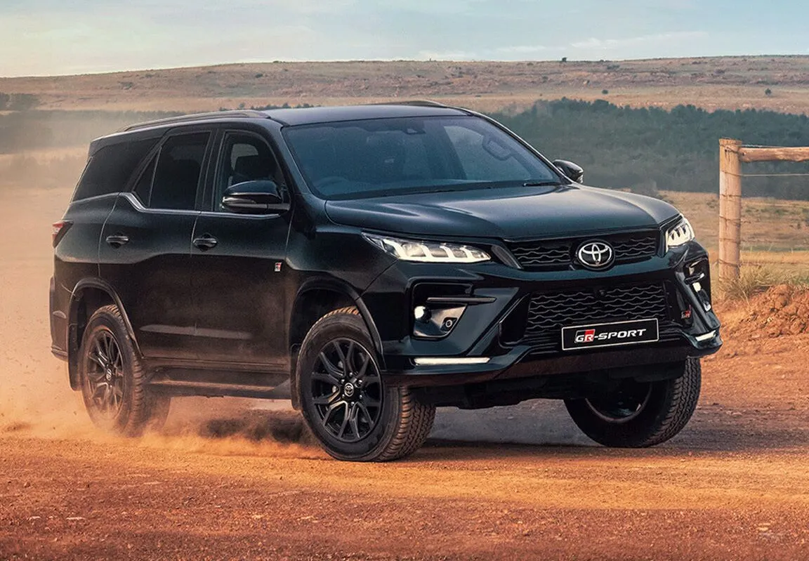 Rental Fortuner GR 2.8 Padang Murah dengan Performa Tangguh Baik untuk Bisnis atau Liburan